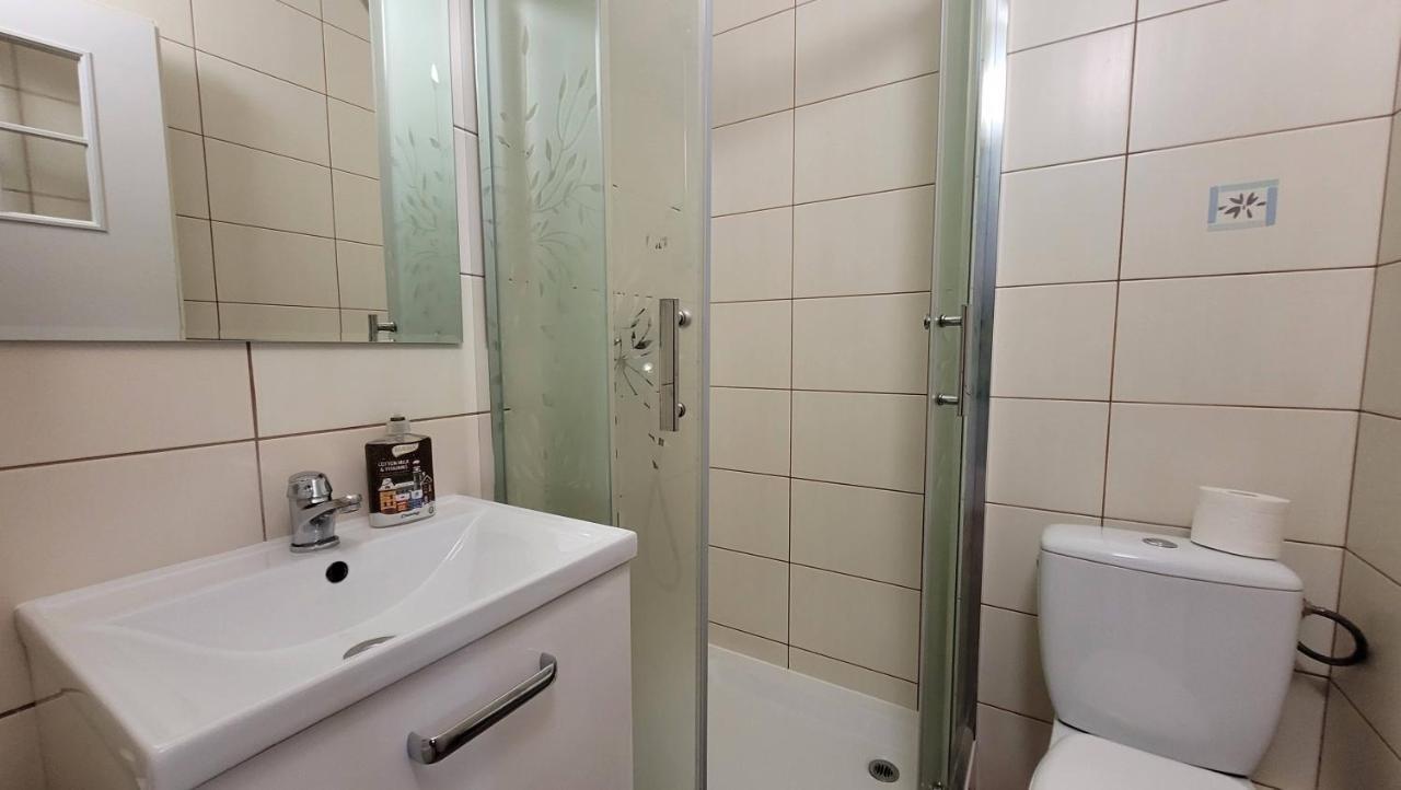 Pokoje Zabi Staw Mikołajki Habitación foto